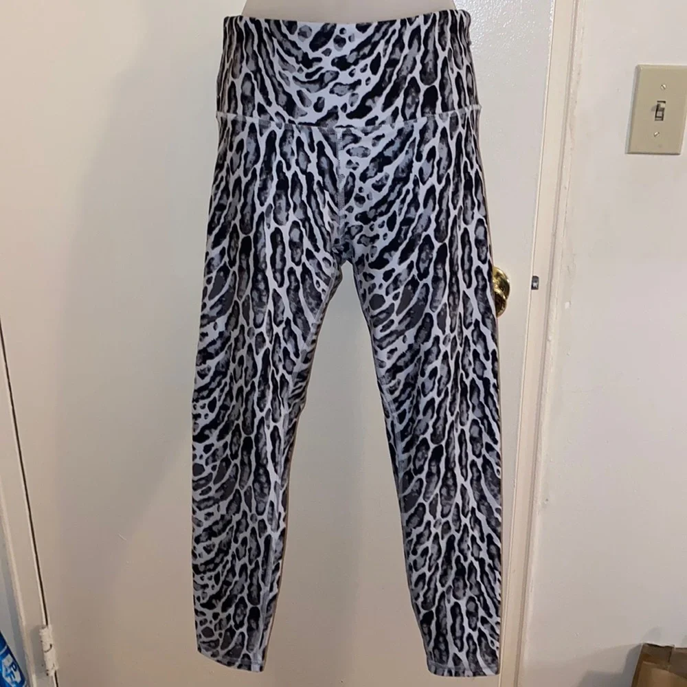 NWOT Jessica Simpson “Active” Leggings - Picture 1 of 3